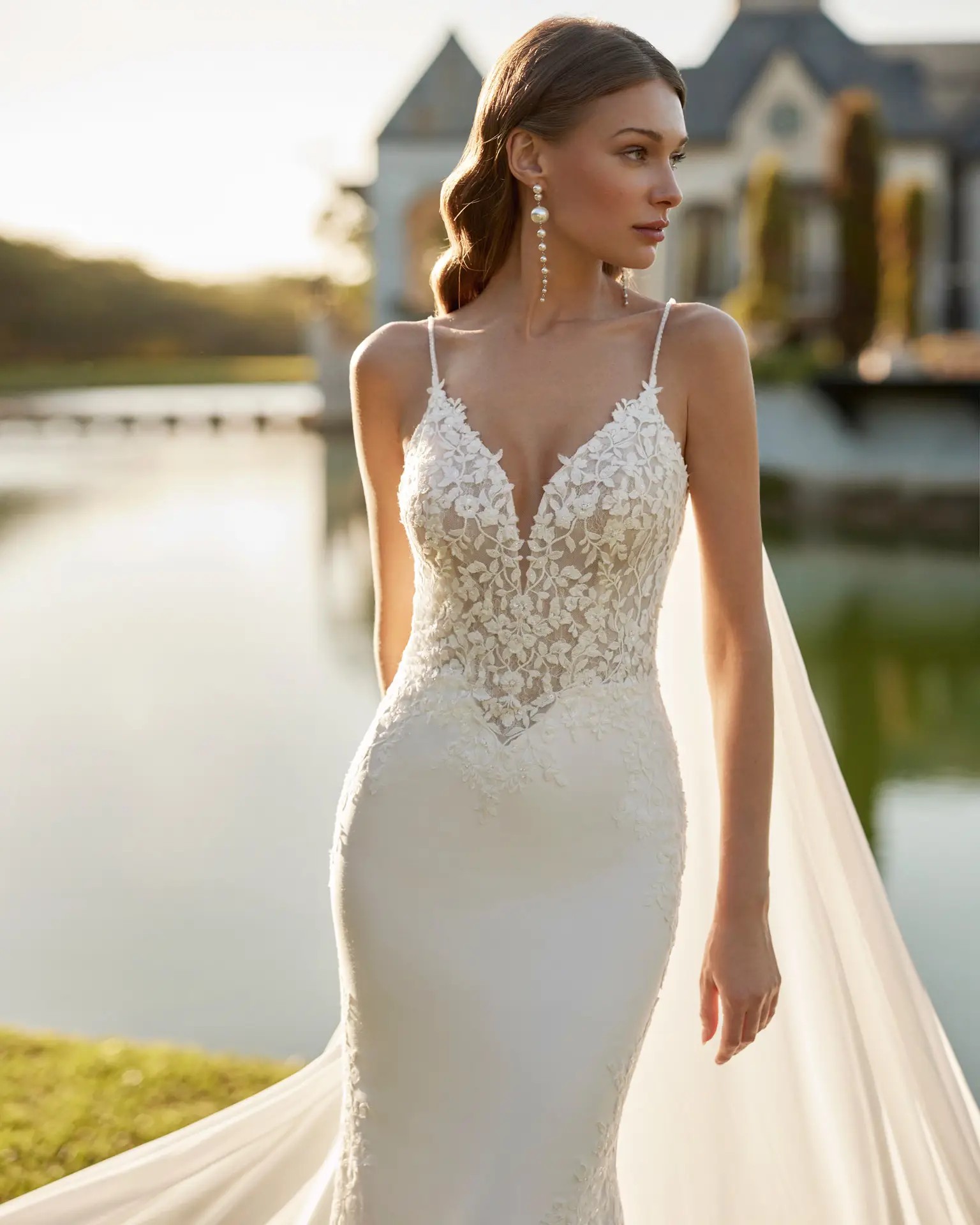 Rosa Clara 2024 Trunk Show Visiting Gowns Preview. Mobile Image