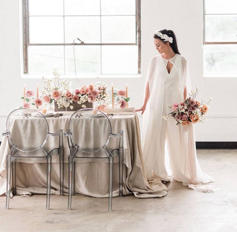 Modern Romantic Styled Shoot Featured on Wedding Sparrow Image #1