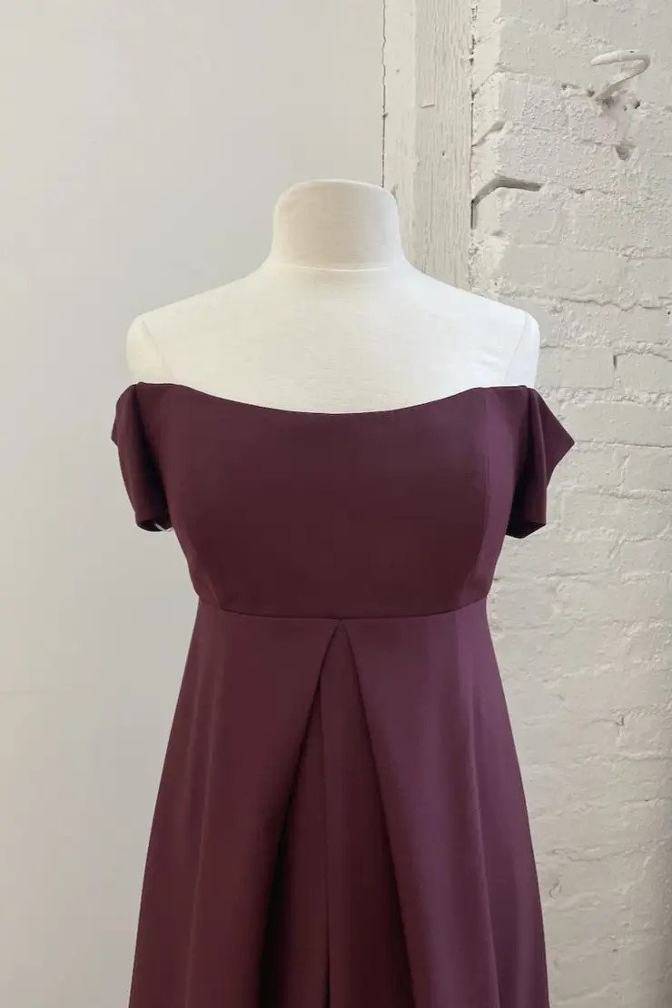 Amsale maternity store