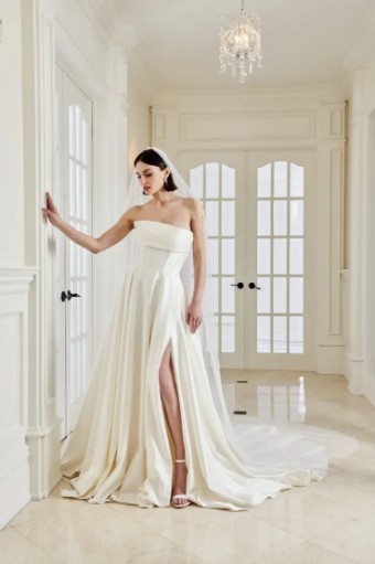 Kelly Faetanini Saint #1 Ivory thumbnail