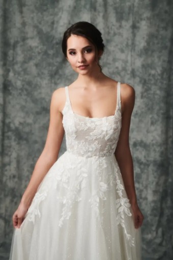 Liv By Kelly Faetanini Vienna #3 default Ivory thumbnail