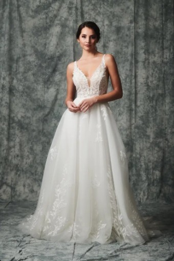 Liv By Kelly Faetanini Bristol #2 Ivory thumbnail