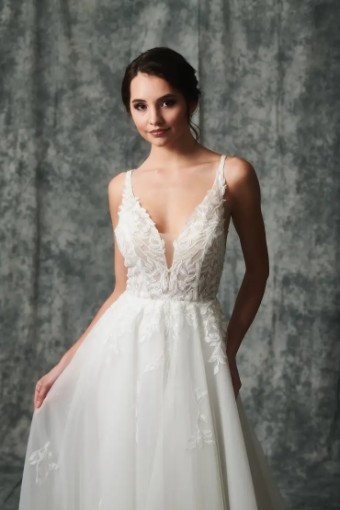 Liv By Kelly Faetanini Bristol #3 Ivory thumbnail