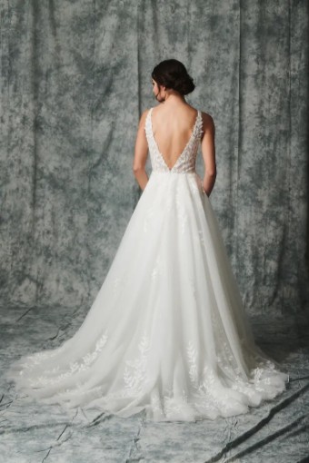 Liv By Kelly Faetanini Bristol #4 Ivory thumbnail