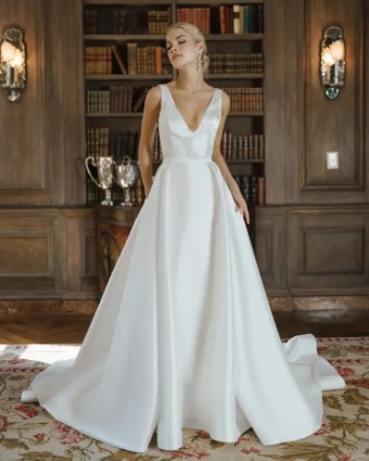 Blue Willow by Anne Barge Turner - Ballgown #0 default Pearl thumbnail