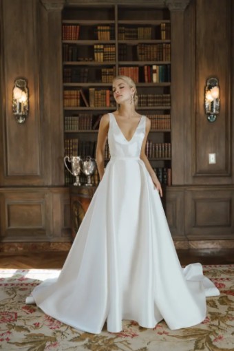 Blue Willow by Anne Barge Turner Ballgown #0 default Pearl thumbnail