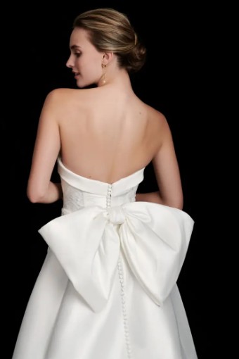 Kelly Faetanini Constance with bow #9 Ivory thumbnail
