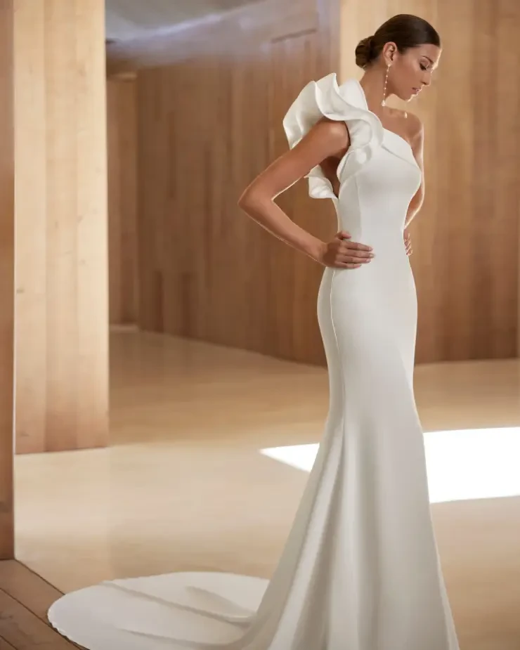 Rosa Clara Abigail Default Image