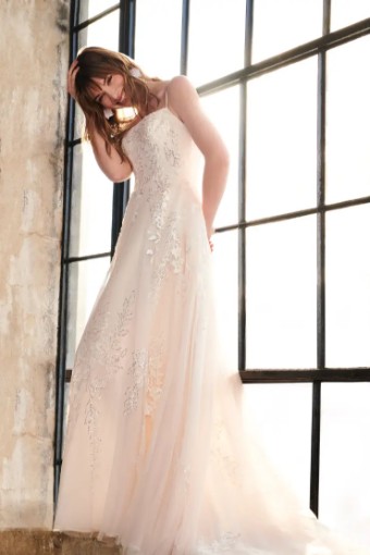 Liv By Kelly Faetanini Robbie #1 Ivory/Blush thumbnail