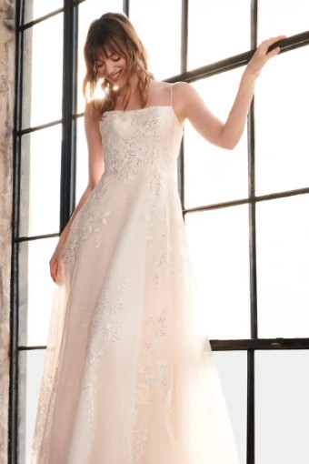 Liv By Kelly Faetanini Robbie #0 default Ivory/Blush thumbnail