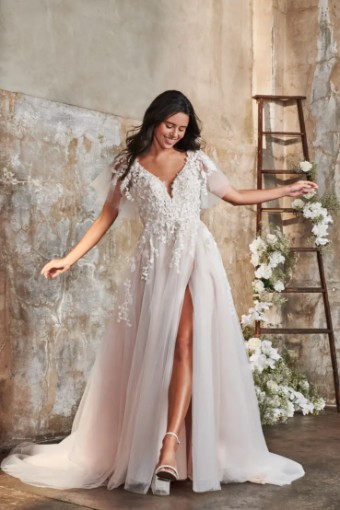 Liv By Kelly Faetanini Fey #1 Ivory/Nude thumbnail