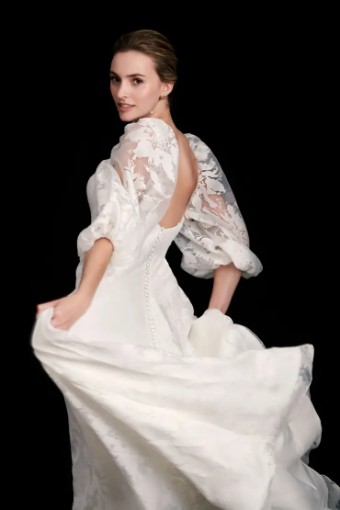 Kelly Faetanini Jardins with sleeves #9 Ivory thumbnail