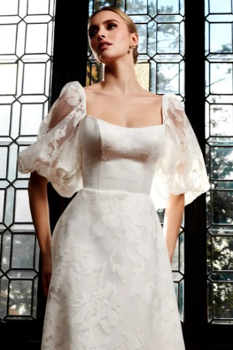 Kelly Faetanini Jardins with sleeves #10 Ivory thumbnail