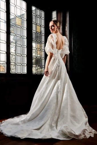 Kelly Faetanini Jardins with sleeves #11 default Ivory thumbnail