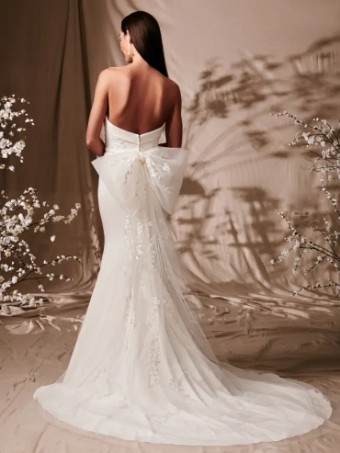 Kelly Faetanini Carolyn #2 Ivory thumbnail