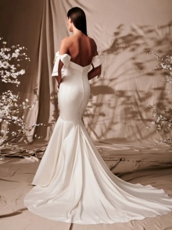 Kelly Faetanini Victoria #2 default Ivory thumbnail