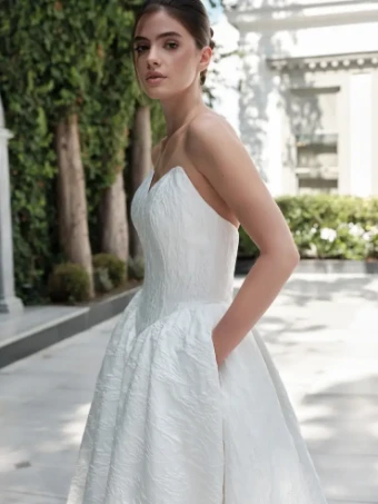 Antonio Gual Holly #1 Ivory thumbnail