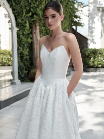 Antonio Gual Holly #2 Ivory thumbnail