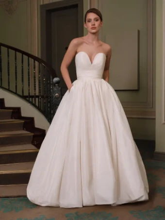 Antonio Gual Cara #0 default Ivory thumbnail