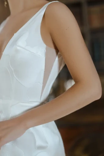 Blue Willow by Anne Barge Turner Full Length #3 Pearl thumbnail