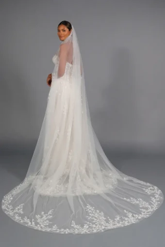 Characters Exclusives Kirsten Veil #1 default Ivory thumbnail