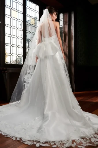 Kelly Faetanini Constance with detachable bow #3 Ivory thumbnail