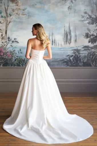 Castigliano by Caroline Castigliano Wild Iris #1 Ivory thumbnail