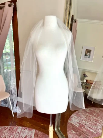 Miscellaneous Classic Fingertip Length Veil #0 default Silk White thumbnail