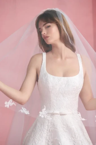 Blue Willow by Anne Barge Amelie Veil #1 default Pearl thumbnail