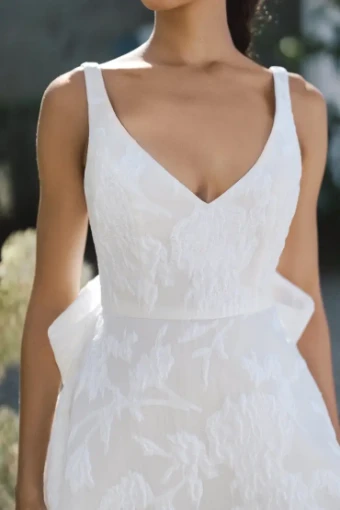 Blue Willow by Anne Barge Liberty #4 Silk White thumbnail