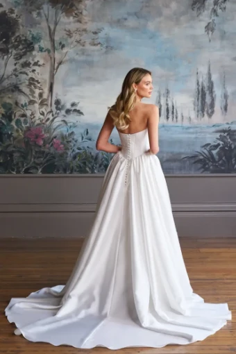 Castigliano by Caroline Castigliano Rose Eternal #1 Ivory thumbnail