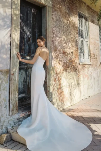 Blue Willow by Anne Barge Petey #3 Silk White thumbnail