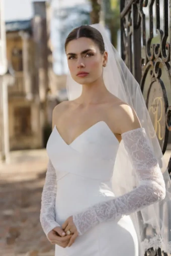 Blue Willow by Anne Barge Petey #4 default Silk White thumbnail